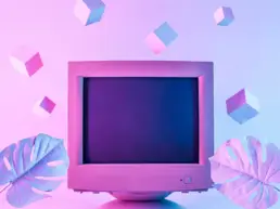 Computer mit weißen Blättern und Würfeln im Hintergrund, Vaporwave-Stil