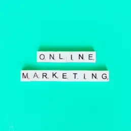 Online-Marketing Buchstabenkette